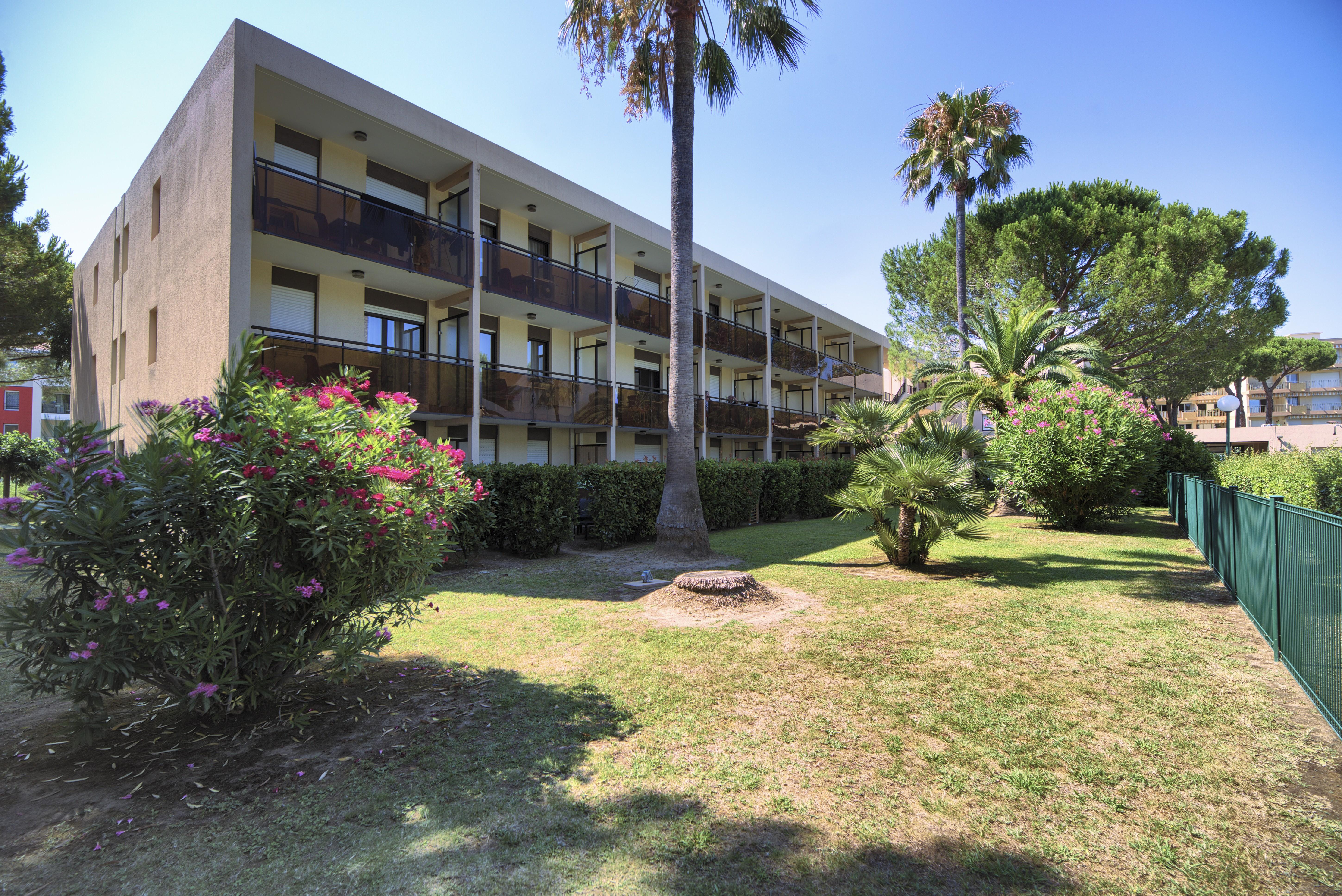 Residence Pierre & Vacances Les Jardins Ombrages Mandelieu Buitenkant foto