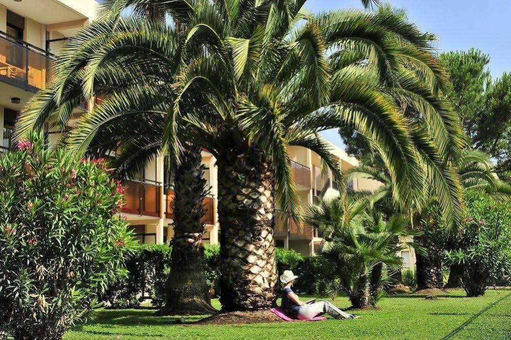 Residence Pierre & Vacances Les Jardins Ombrages Mandelieu Buitenkant foto