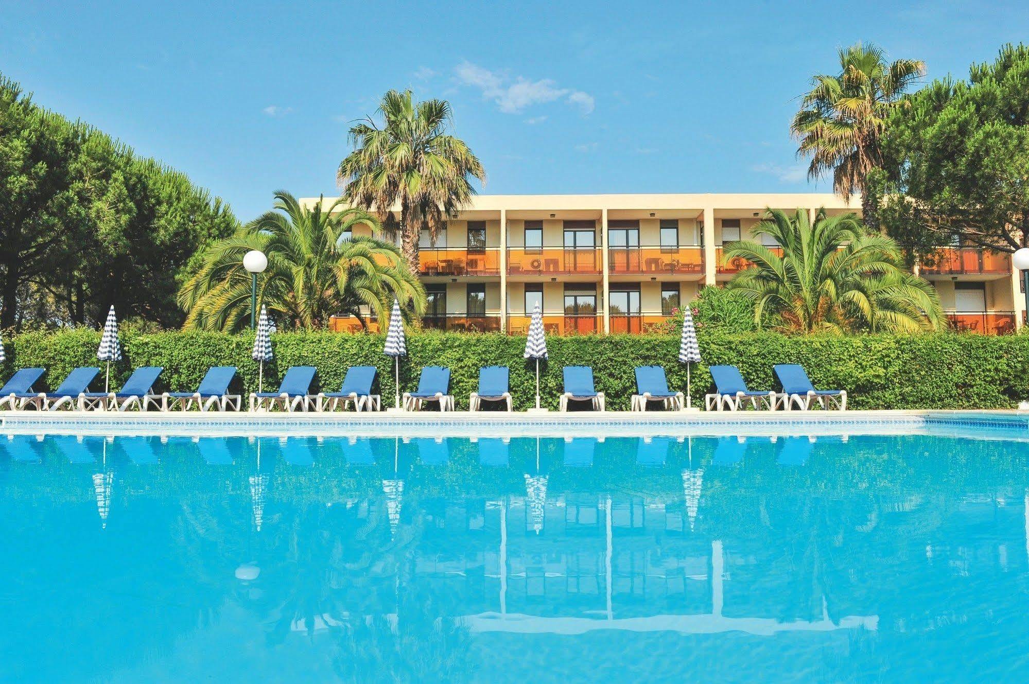 Residence Pierre & Vacances Les Jardins Ombrages Mandelieu Buitenkant foto